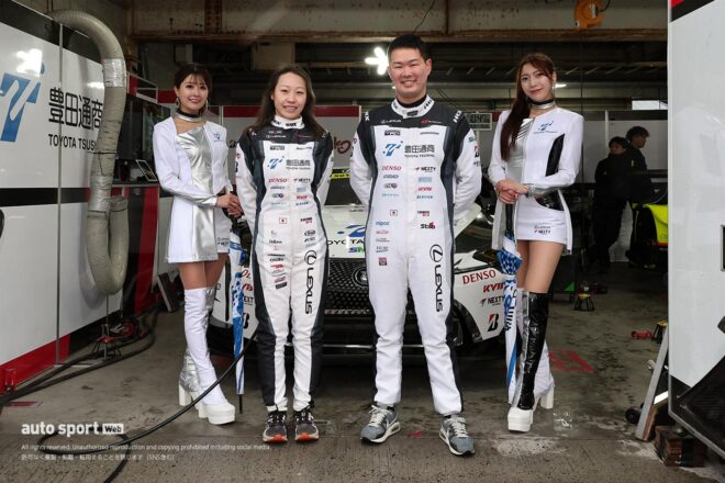 ほぼ全部見せます。2025年スーパーGTドライバーたちのレーシングスーツ姿＆レースアンバサダー（1）