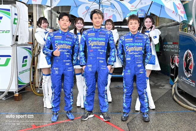 ほぼ全部見せます。2025年スーパーGTドライバーたちのレーシングスーツ姿＆レースアンバサダー（1）