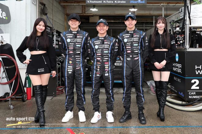 ほぼ全部見せます。2025年スーパーGTドライバーたちのレーシングスーツ姿＆レースアンバサダー（1）