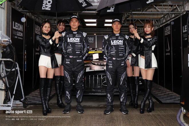 ほぼ全部見せます。2025年スーパーGTドライバーたちのレーシングスーツ姿＆レースアンバサダー（2）