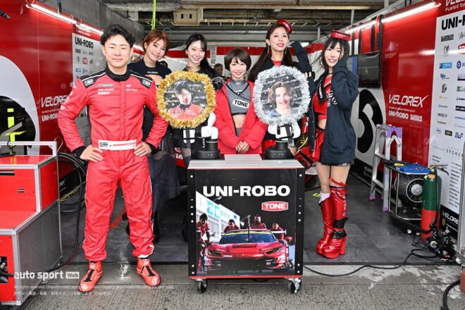 ほぼ全部見せます。2025年スーパーGTドライバーたちのレーシングスーツ姿＆レースアンバサダー（2）