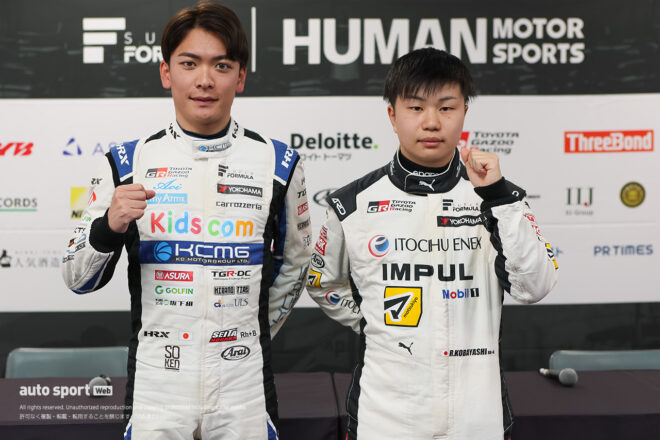 野中誠太（Kids com Team KCMG）と小林利徠斗（ITOCHU ENEX WECARS TEAM IMPUL）
