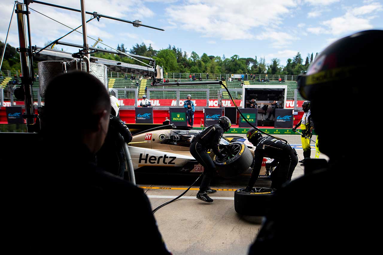 38号車キャデラックVシリーズ.R（キャデラック・ハーツ・チーム・JOTA）