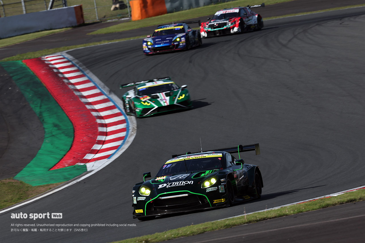 D’station Vantage GT3（藤井誠暢／チャーリー・ファグ）