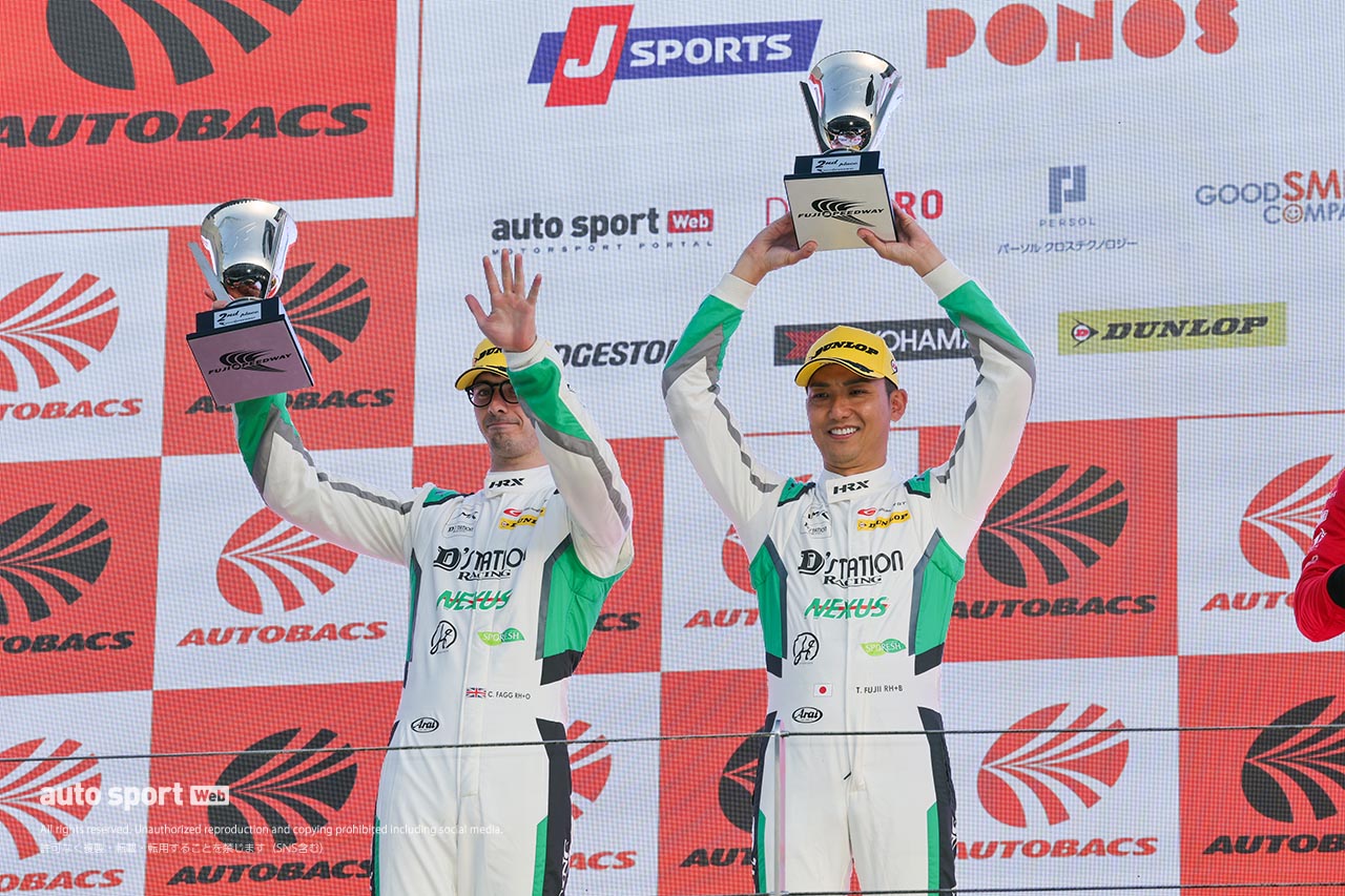 チャーリー・ファグと藤井誠暢（D’station Vantage GT3）