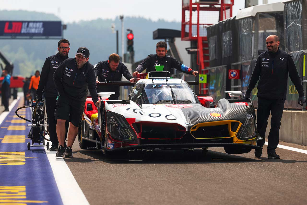 BMW Mハイブリッド V8