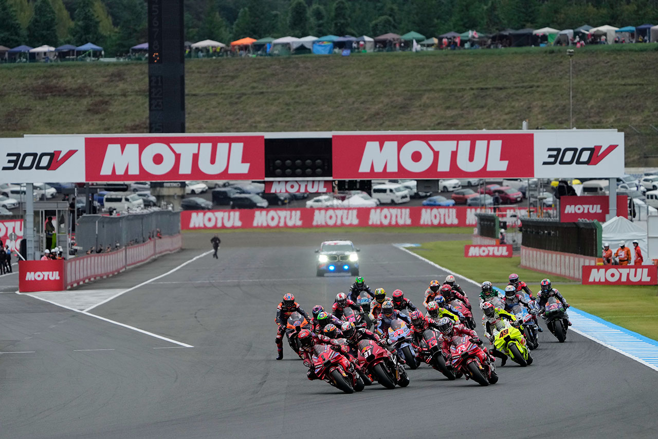 MotoGP第17戦日本GPのチケットは5月11日から発売開始。小椋藍応援席や