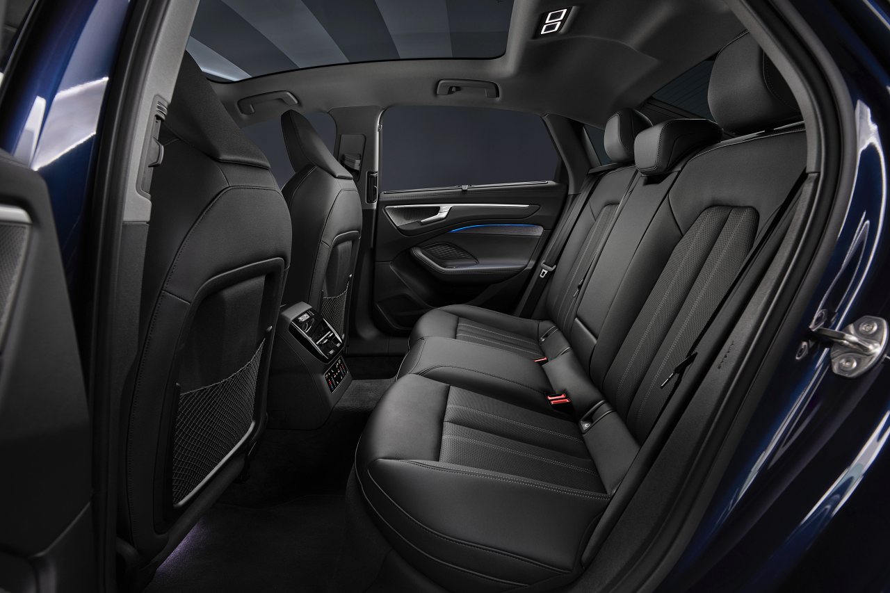 アウディ、電動『S6 e-tron』を初披露で6月22日までAudi City銀座で展示。本国では『A6セダン』も発表