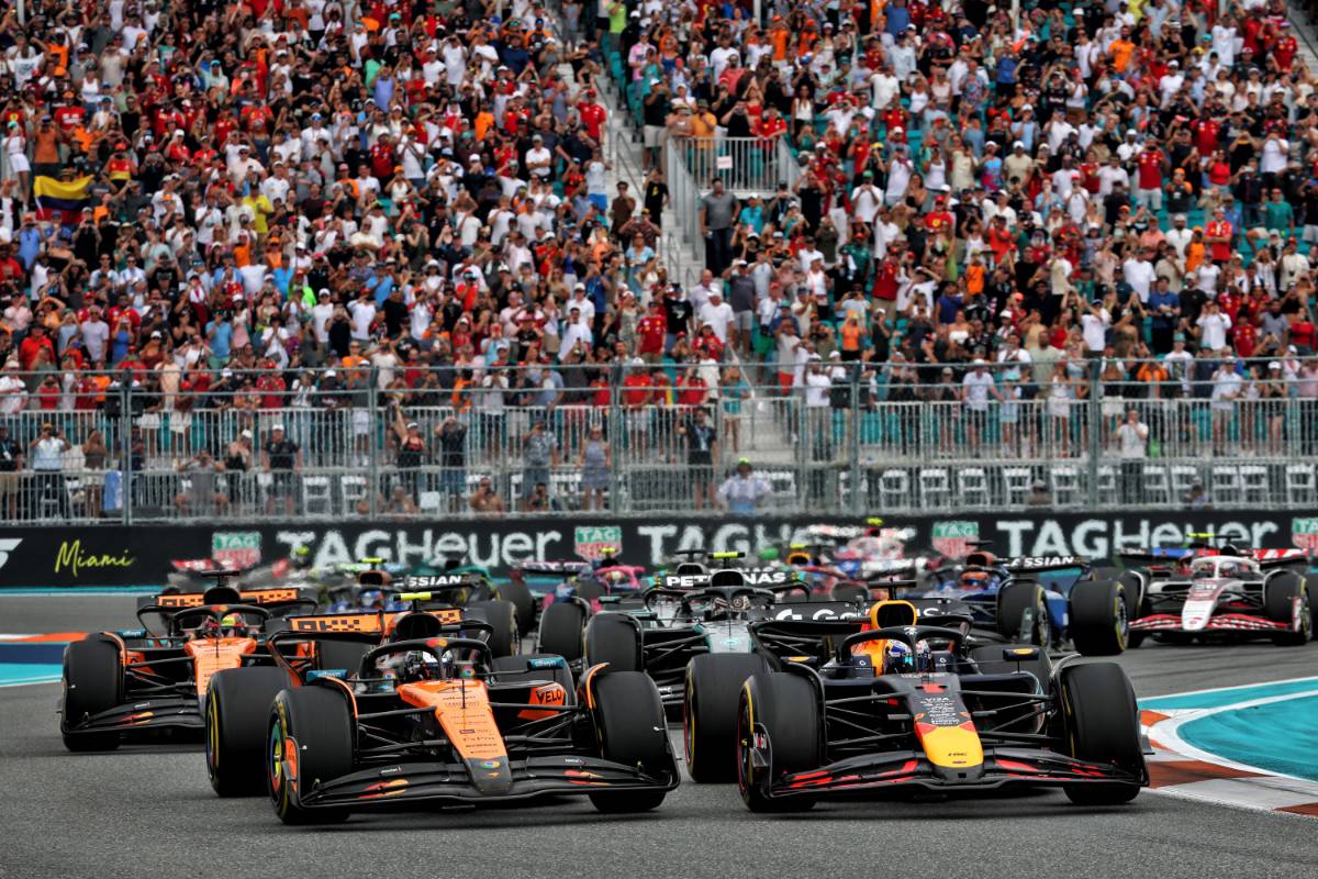 2025年F1第6戦マイアミGP　マックス・フェルスタッペン（レッドブル）とランド・ノリス（マクラーレン）のバトル