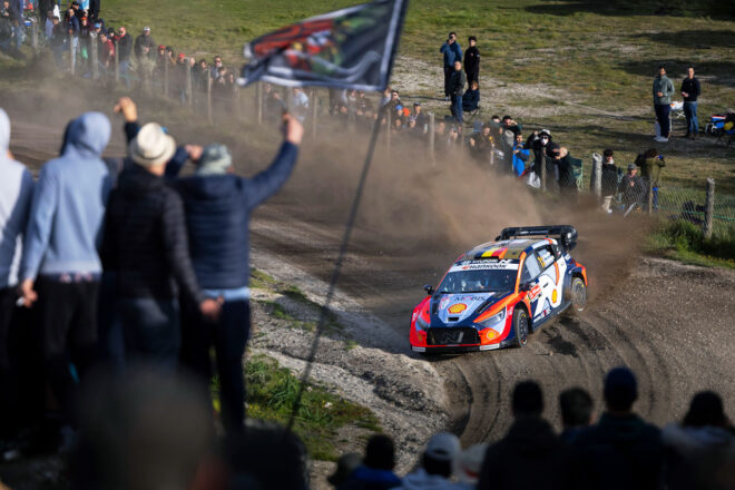 首位タナックにまさかのトラブル発生。オジエ、ロバンペラのトヨタ勢が逆転【WRC第5戦ポルトガル・デイ3レポート】