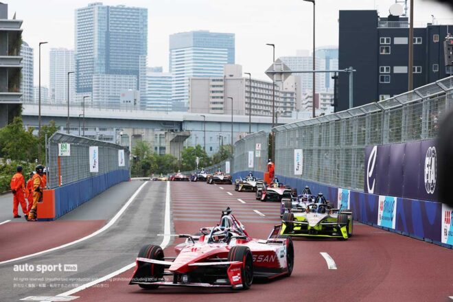 ニッサンが母国初優勝。ローランド、東京で乱戦制しポール・トゥ・ウイン【フォーミュラE第9戦決勝】