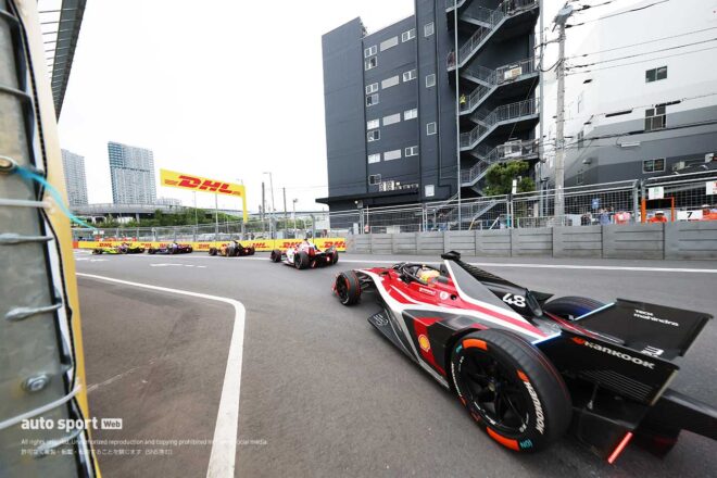 ニッサンが母国初優勝。ローランド、東京で乱戦制しポール・トゥ・ウイン【フォーミュラE第9戦決勝】