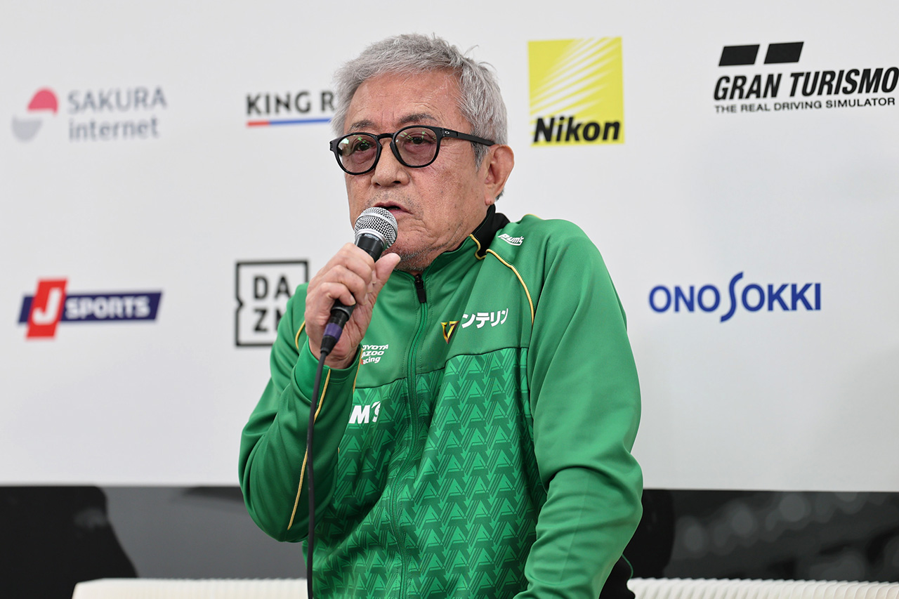 ライバルの連勝を止めた坪井「流れが変わったかも」。野尻は予選のウイング破損を悔やむ【SF第5戦決勝会見】