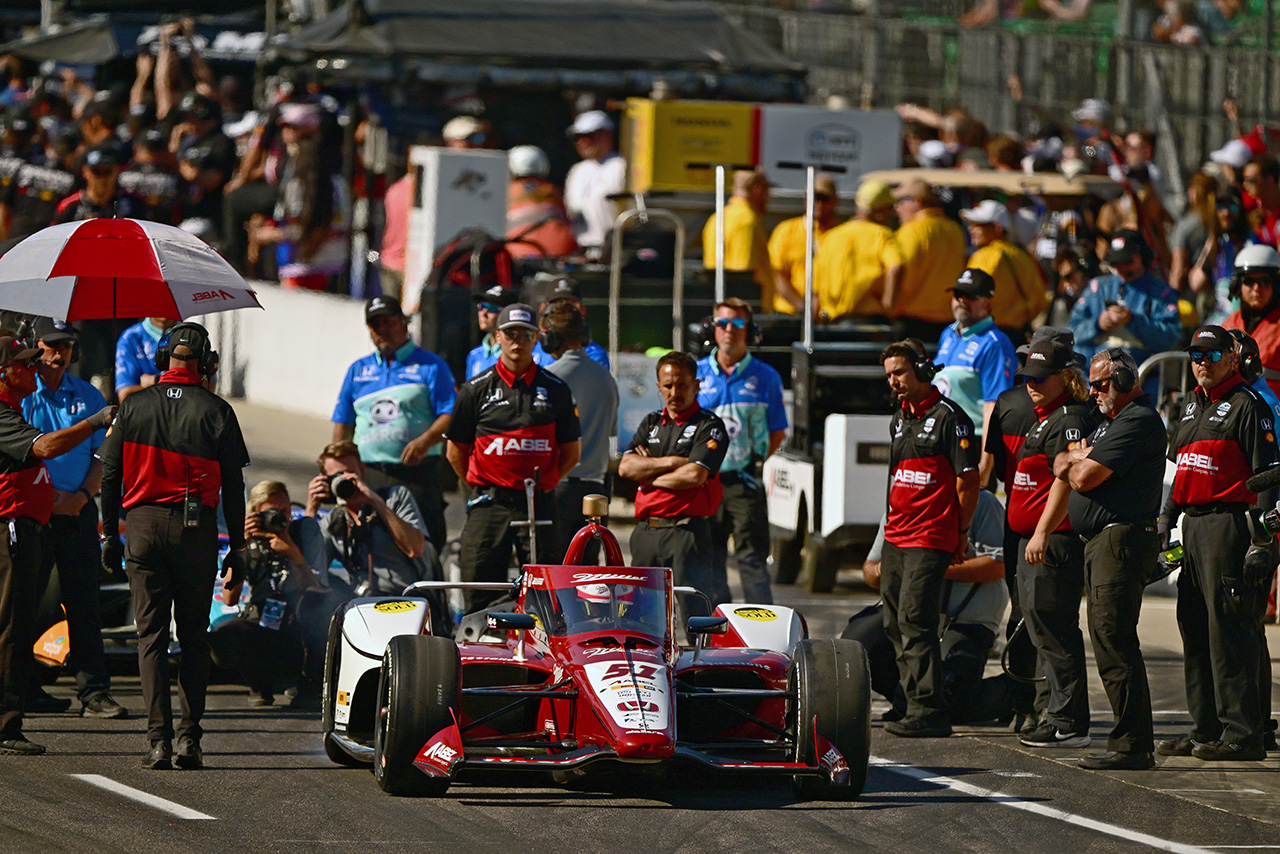 オーバル初挑戦のシュワルツマンがポール獲得の大躍進。琢磨は自己ベストグリッド2番手／第109回インディ500予選2日目