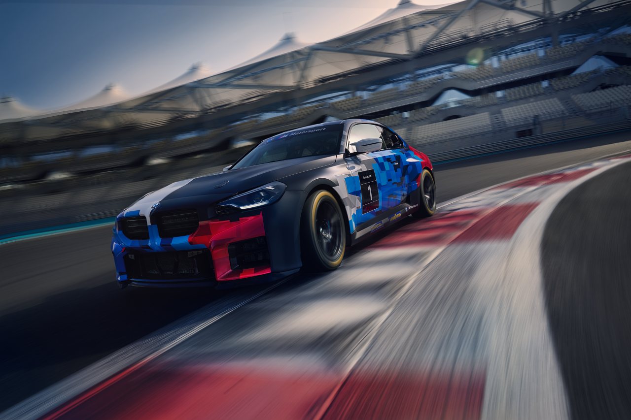 BMW、来季本格稼働の新型エントリー『M2レーシング』の最終実戦テスト実施。ニュル24時間参戦へ