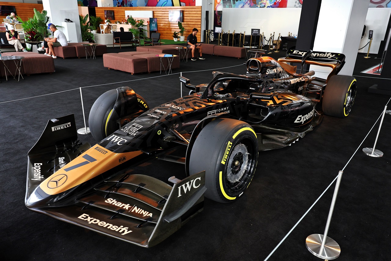 映画『F1／エフワン』のショーカー