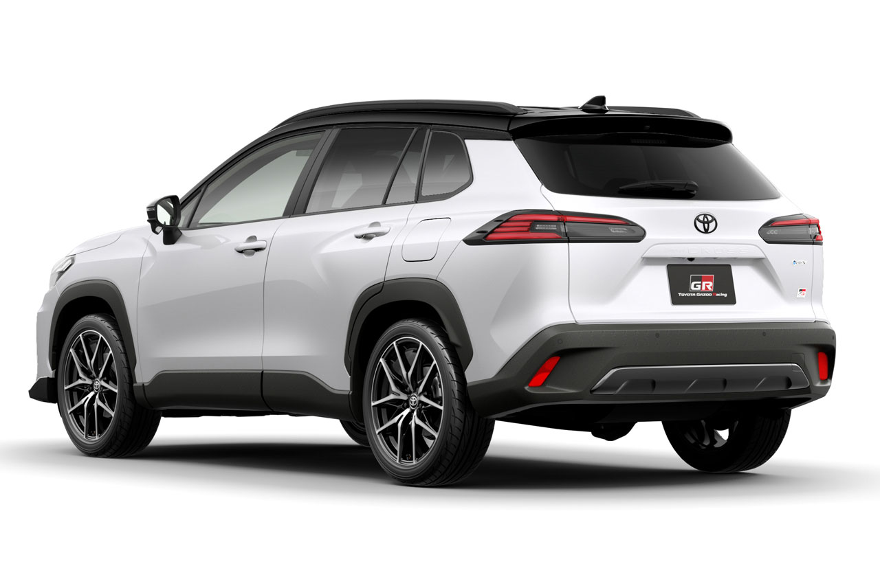 トヨタ・カローラクロスにGRスポーツが新設定。ボディ剛性強化や足回りのチューニングで走行性能アップ