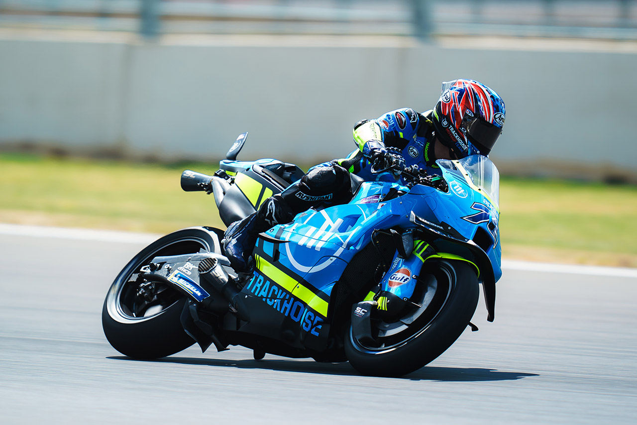 藍　発送待ち 新製品情報】ZX-6R(24) 政府認証スリップオンマフラーIKAZUCHI