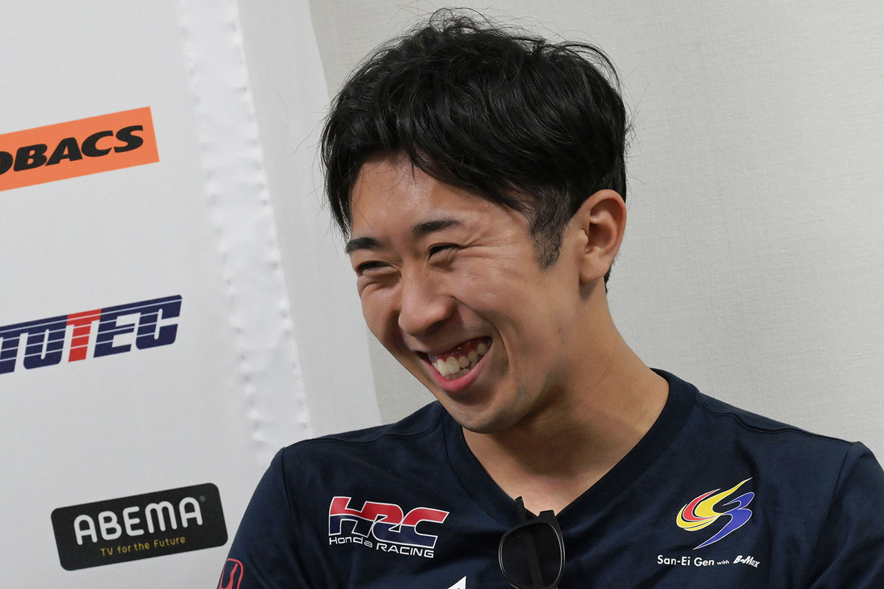 小出峻（San-Ei Gen with B-Max）