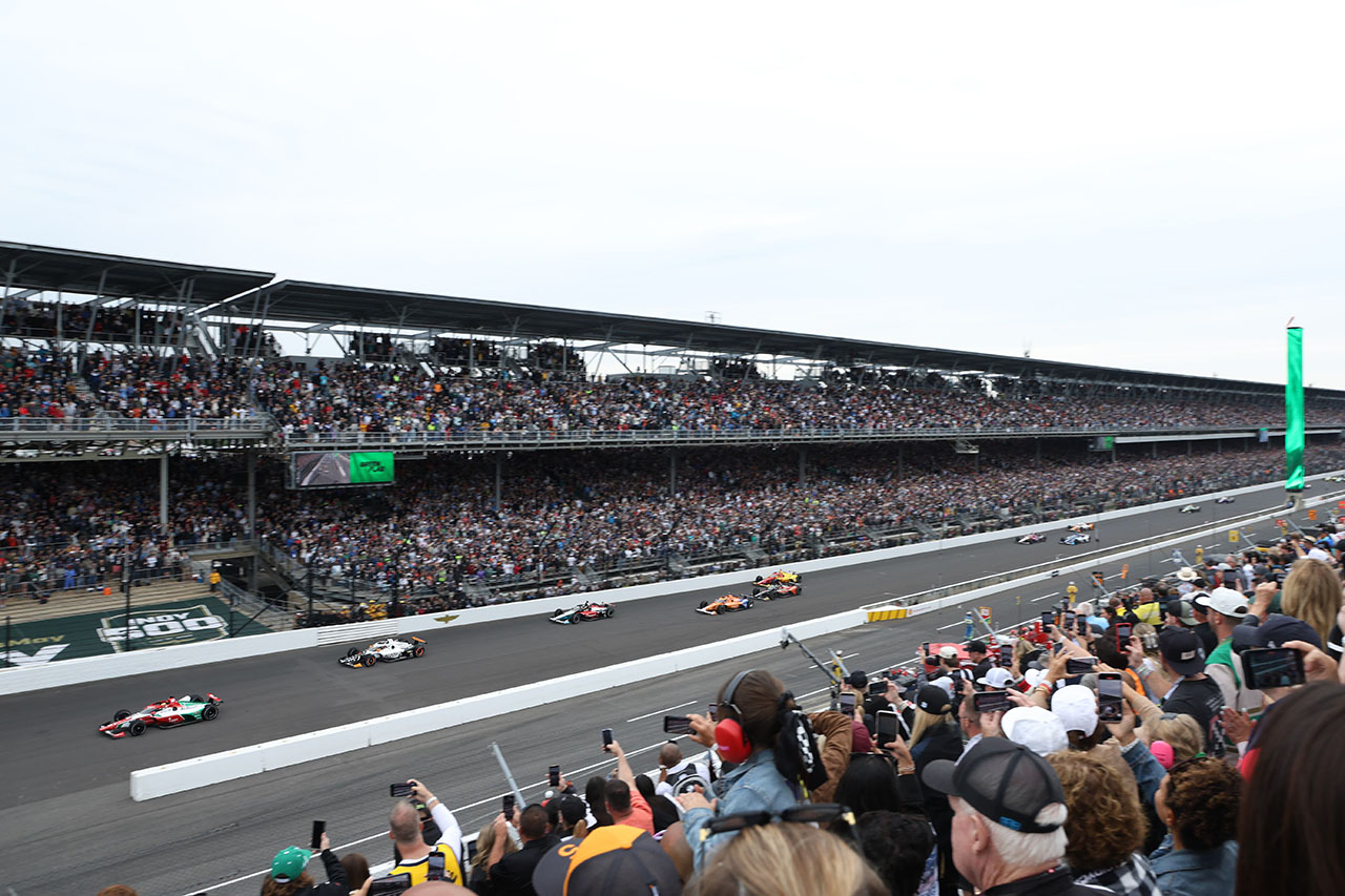 【インディ500現地詳報】まさかの冷涼コンディション。パロウの無敵ぶりと、トラブルで首位を去った戦士たち