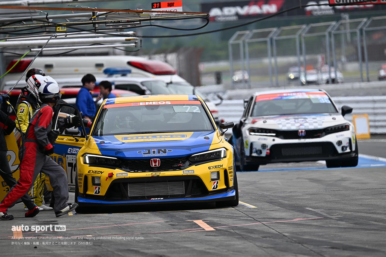 Honda R&D Challenge FL5、新フロントバンパーを富士24時間に投入。同様の狙いでSPOON SPORTSも新バンパーを採用