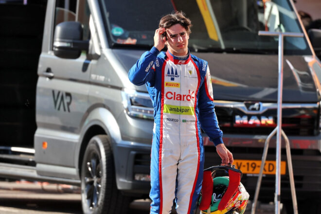 1000分の1秒まで同時タイムが2度計測／F3の怪物フェラーリ育成ルーキー【SNSピックアップF1第9戦（1）】