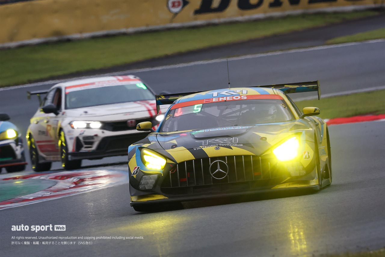 「感無量です！」悲願の富士24時間制覇にTKRIのメンバー歓喜。大一番の先に王座を見据える