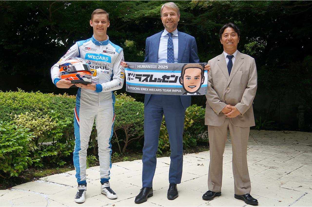 ラスムッセン、駐日デンマーク大使を表敬訪問。大使と第6＆7戦富士での再会と活躍の約束を交わす