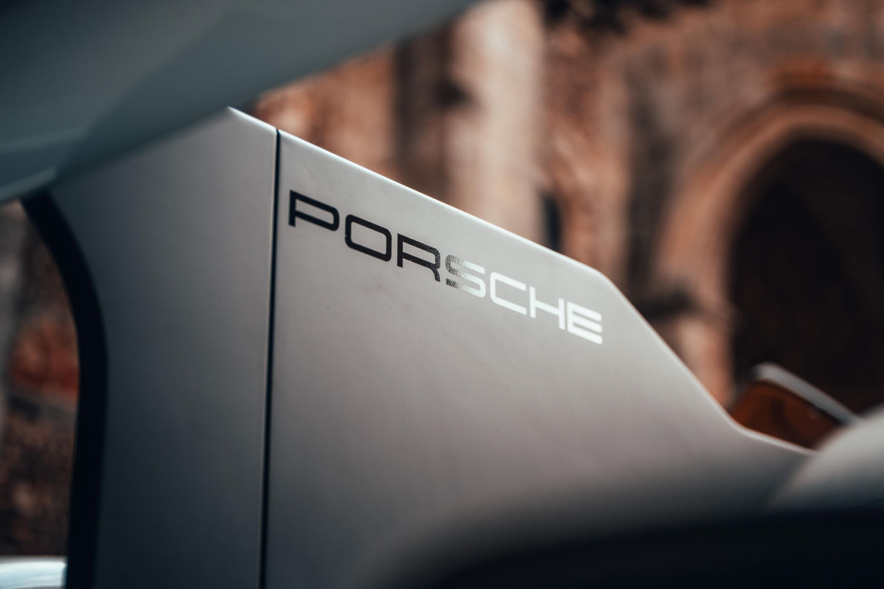 ポルシェ、公道を走れるレースカー『963 RSP』発表。50年前に誕生の917ロードカーをオマージュ