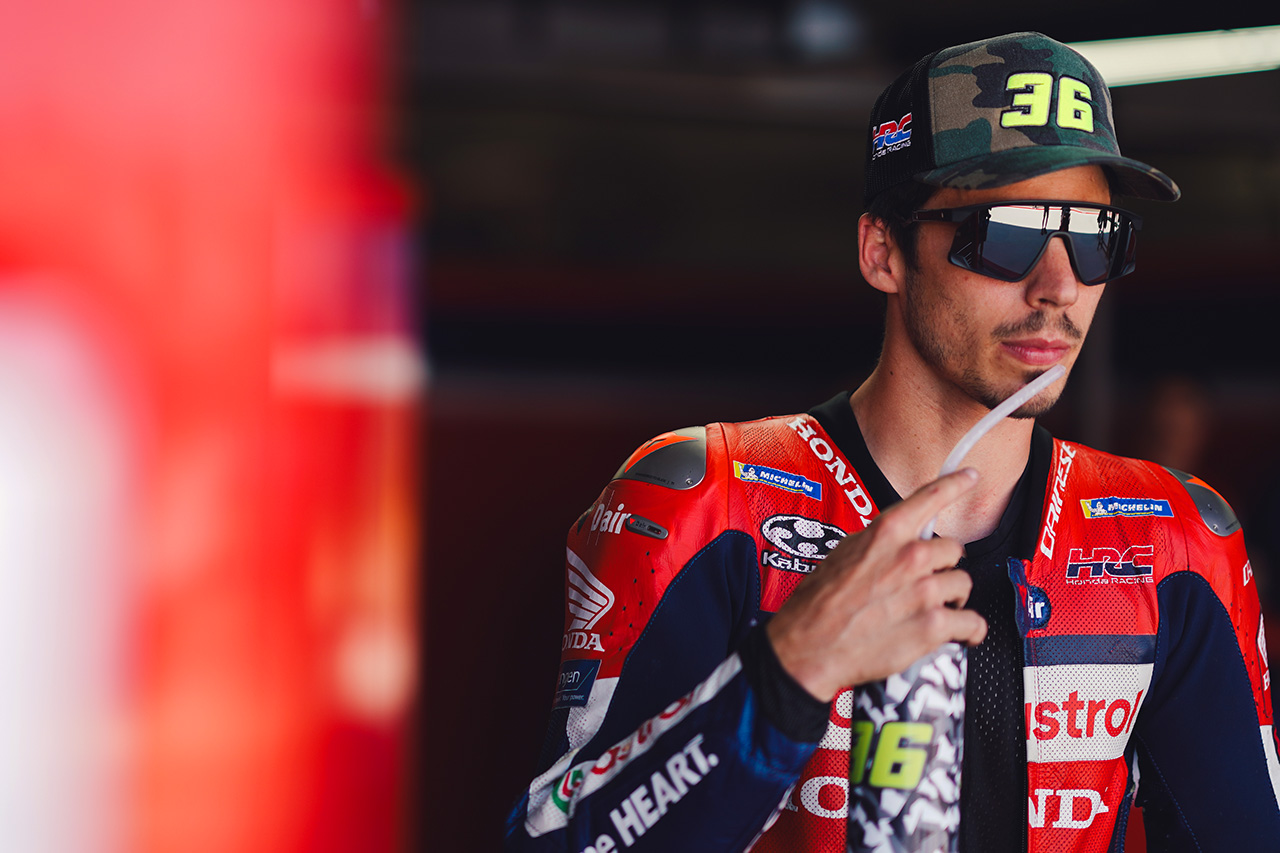 入賞圏内に迫るも接触されてリタイア「フラストレーションの溜まる1日に」とミル／第8戦アラゴンGP