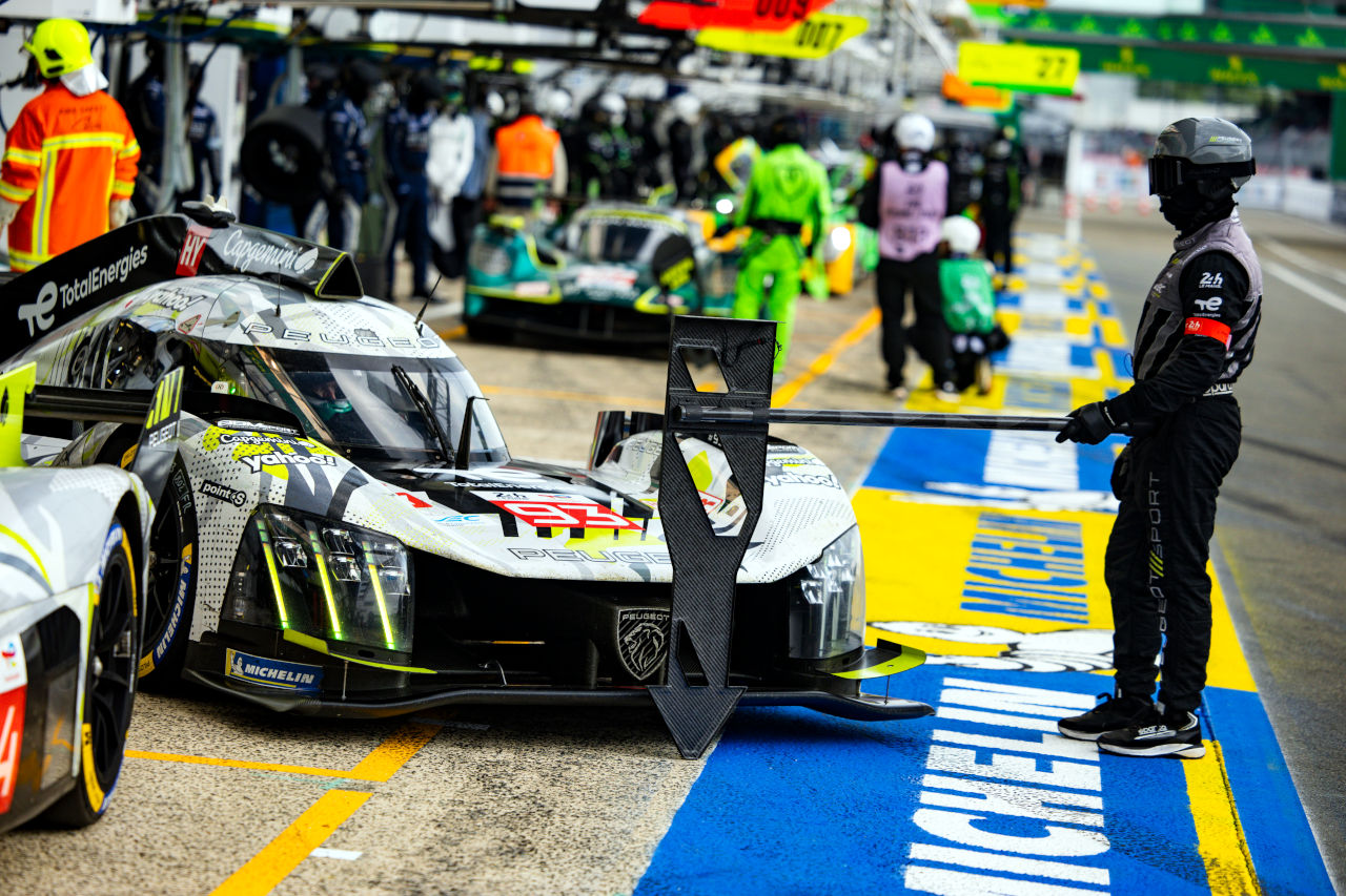 トヨタはフェラーリをマーク／「かなりバンピー」／前年よりタイムが向上etc.【ル・マンテストデーTopics】