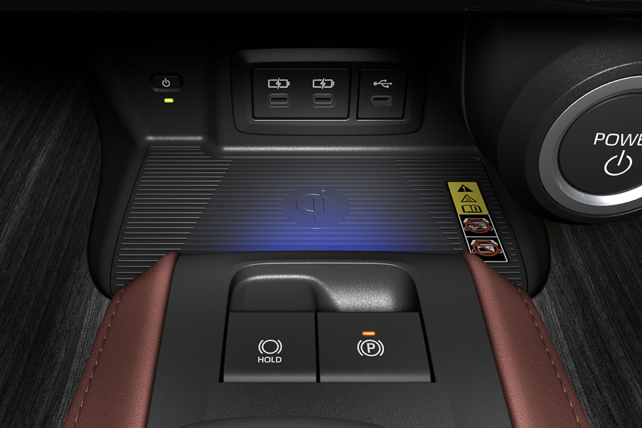 『トヨタ・ハリアー』が一部改良。ブラックアクセントで上質感を高めた特別仕様車“ナイト・シェード”も新設定