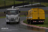 雨天のなか2025鈴鹿8耐合同テストがスタート。午前には赤旗中断中に清掃車両が横転する珍事発生でスケジュールが変更に