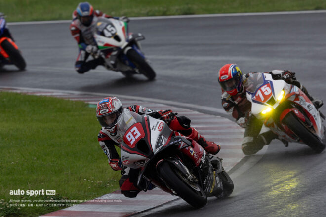 雨天のなか2025鈴鹿8耐合同テストがスタート。ザルコを初め海外勢も多数参加の初日はTeam HRCが最速