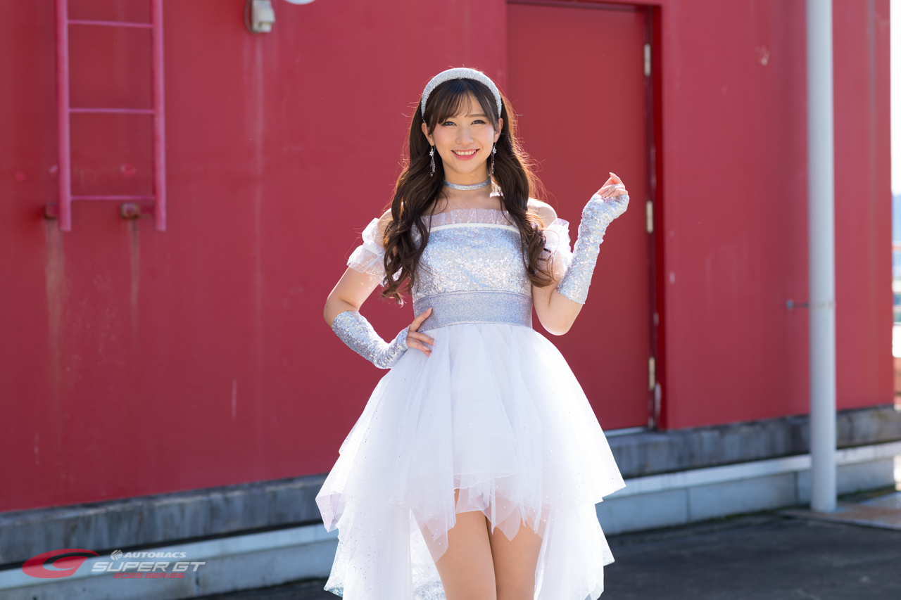 レースクイーンに復帰して4年目に挑む廣川エレナ「カタチに残る結果をひとつ残したい」【2025RQインタビューVol.17】