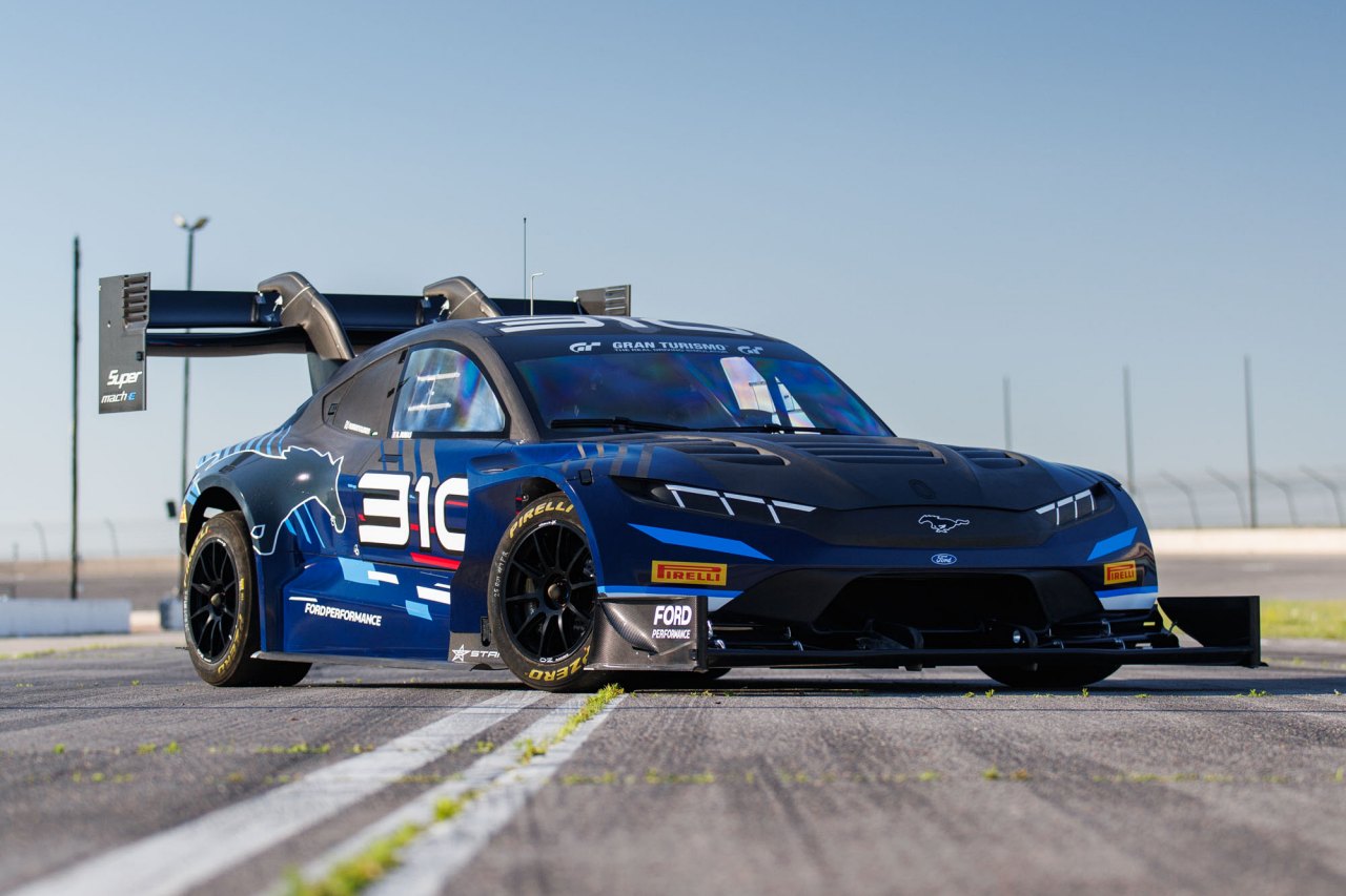今季も電動モンスターでパイクス参戦。フォードが『スーパー・マスタング・マッハE』を正式披露
