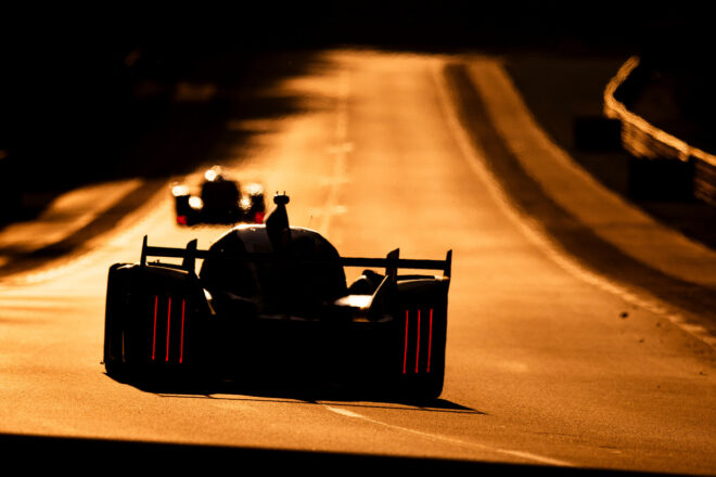 プジョーのジャンソニ、今後のハイパーカープログラムについてふたつの選択肢を提示