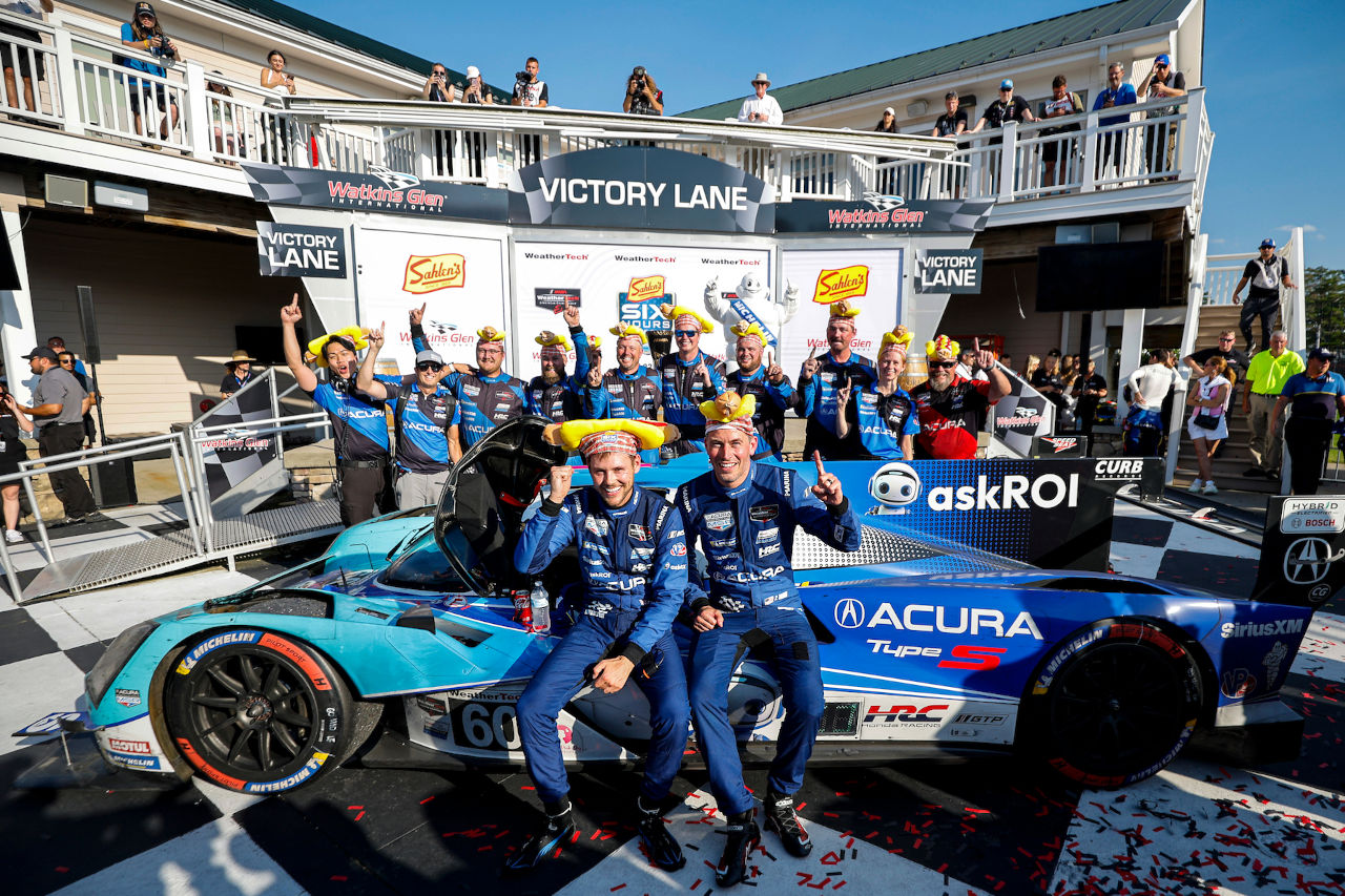 ラスト1周の逆転劇でアキュラ2連勝。60号車が大雨、酷暑、クラッシュ続出のグレン6時間を制す／IMSA第6戦