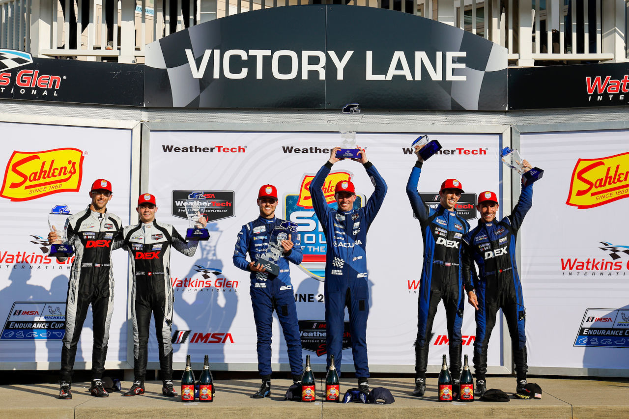 優勝目前のレースを「台無しにされた」とジャック・エイトケン。キャデラックの同門WTRは采配ズバリ／IMSA第6戦
