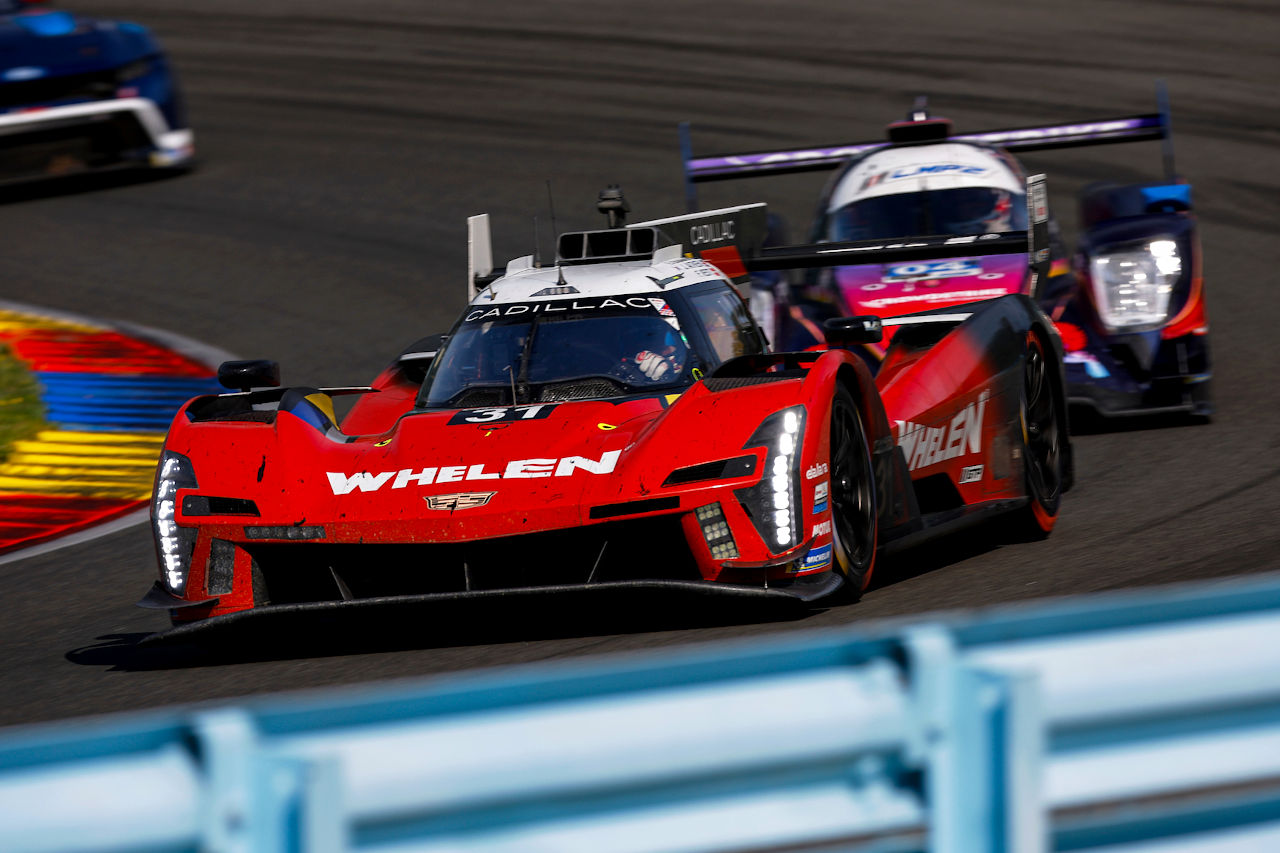 優勝目前のレースを「台無しにされた」とジャック・エイトケン。キャデラックの同門WTRは采配ズバリ／IMSA第6戦