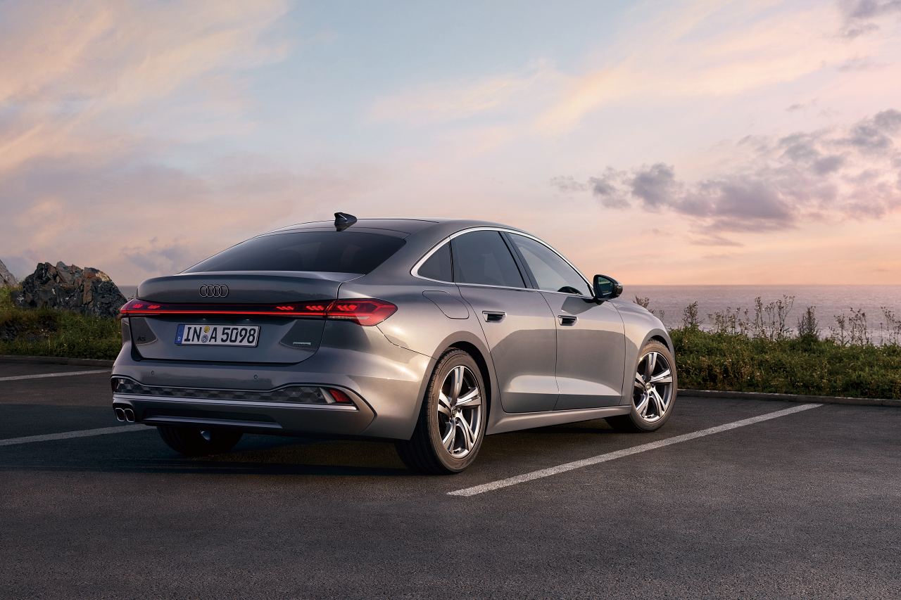 アウディ、新型『A5』シリーズにTDI直噴ターボディーゼルを追加。限定“エディション・ワン”も設定