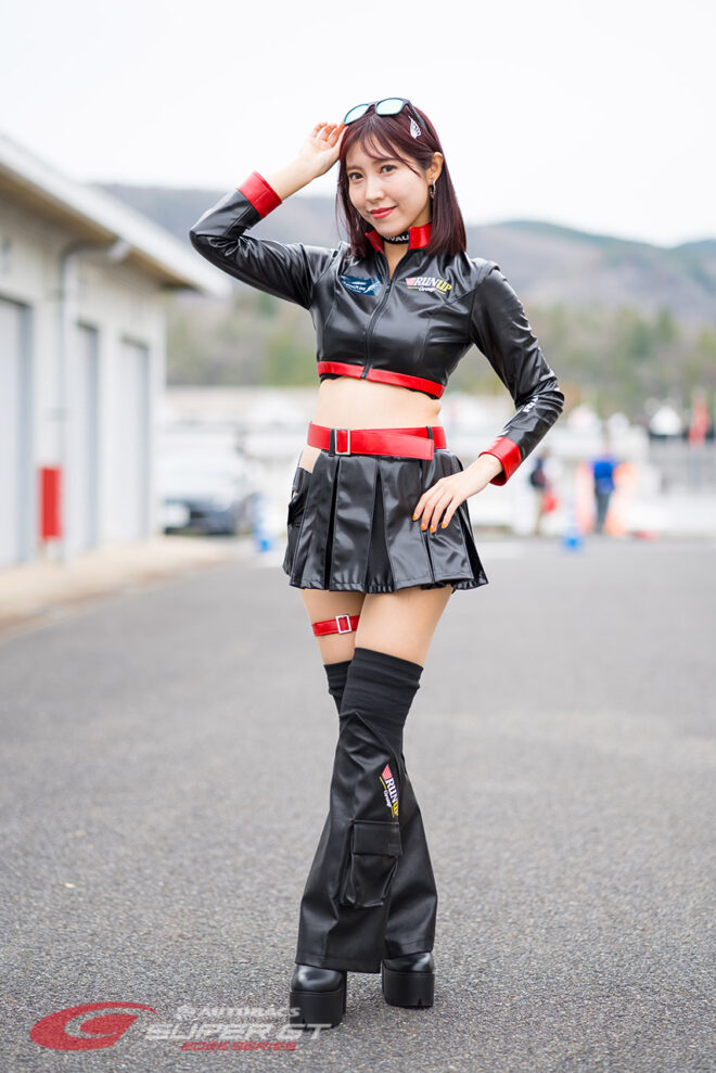 李亜 RUNUP RISING ANGELS Aqua Bella PIXIES 2025年/スーパーGTの写真①