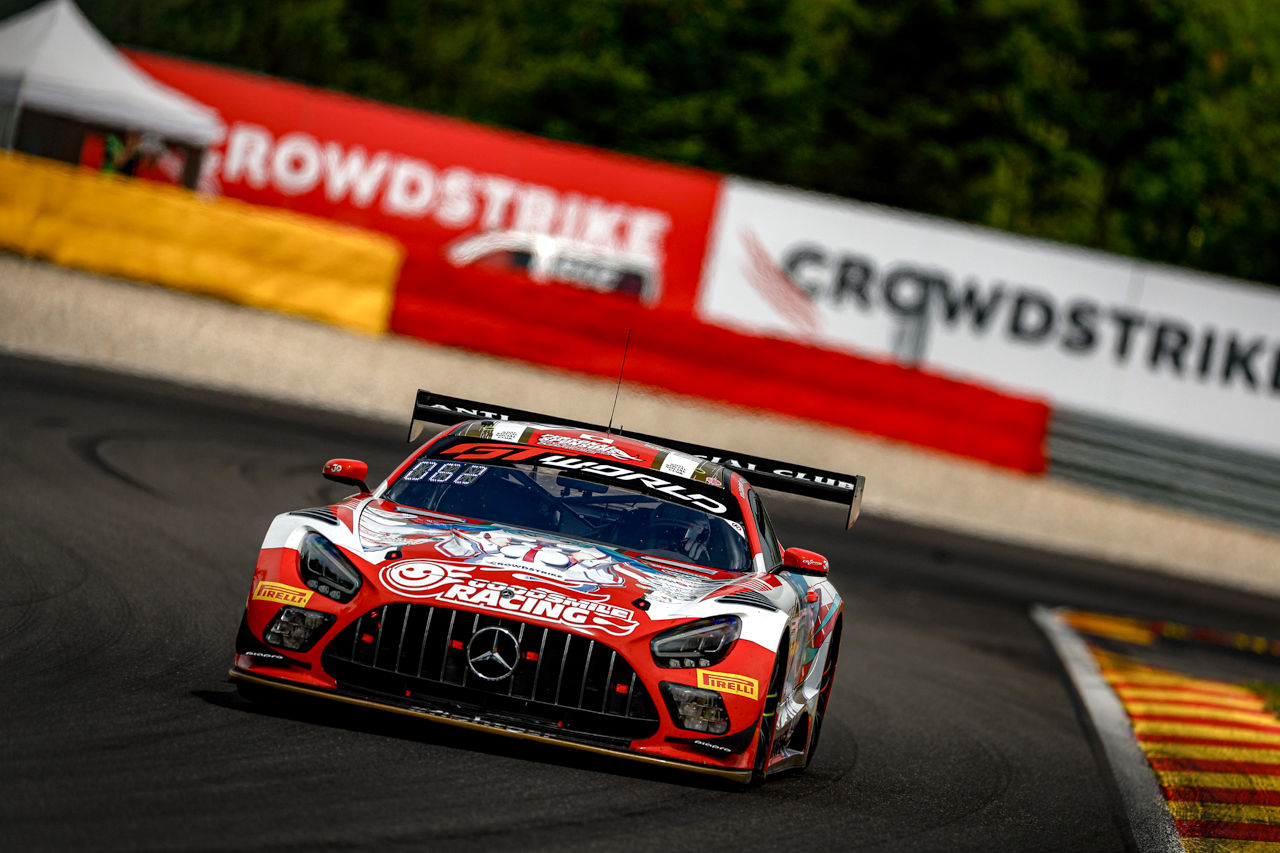 マクラーレンが記念すべきスパ24時間初ポール獲得。グッドスマイルは中団からのスタートに