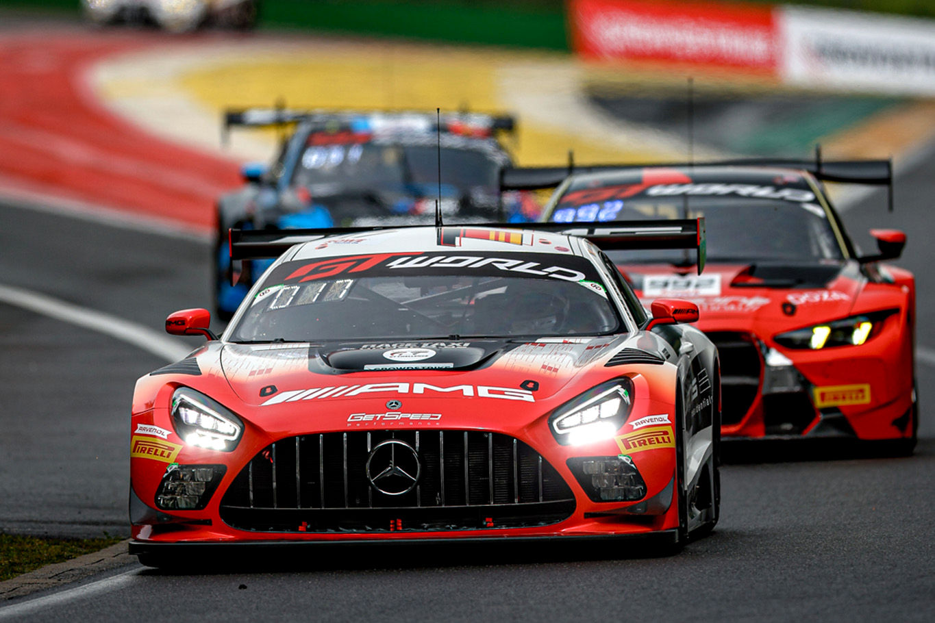 マクラーレンが記念すべきスパ24時間初ポール獲得。グッドスマイルは中団からのスタートに