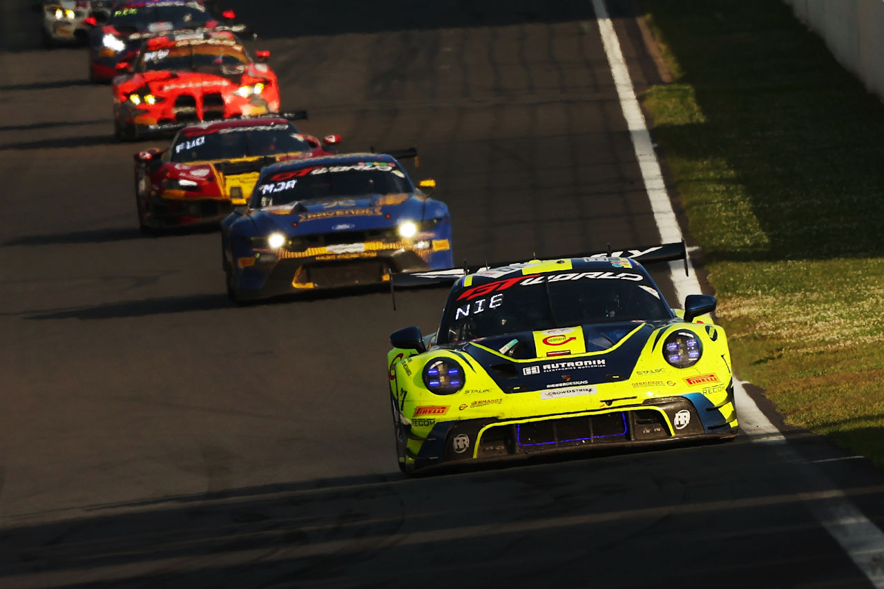 ランボルギーニがスパ24時間初優勝を達成。中山雄一＆小高一斗組完走も、グッドスマイルAMGはトラブルに泣く