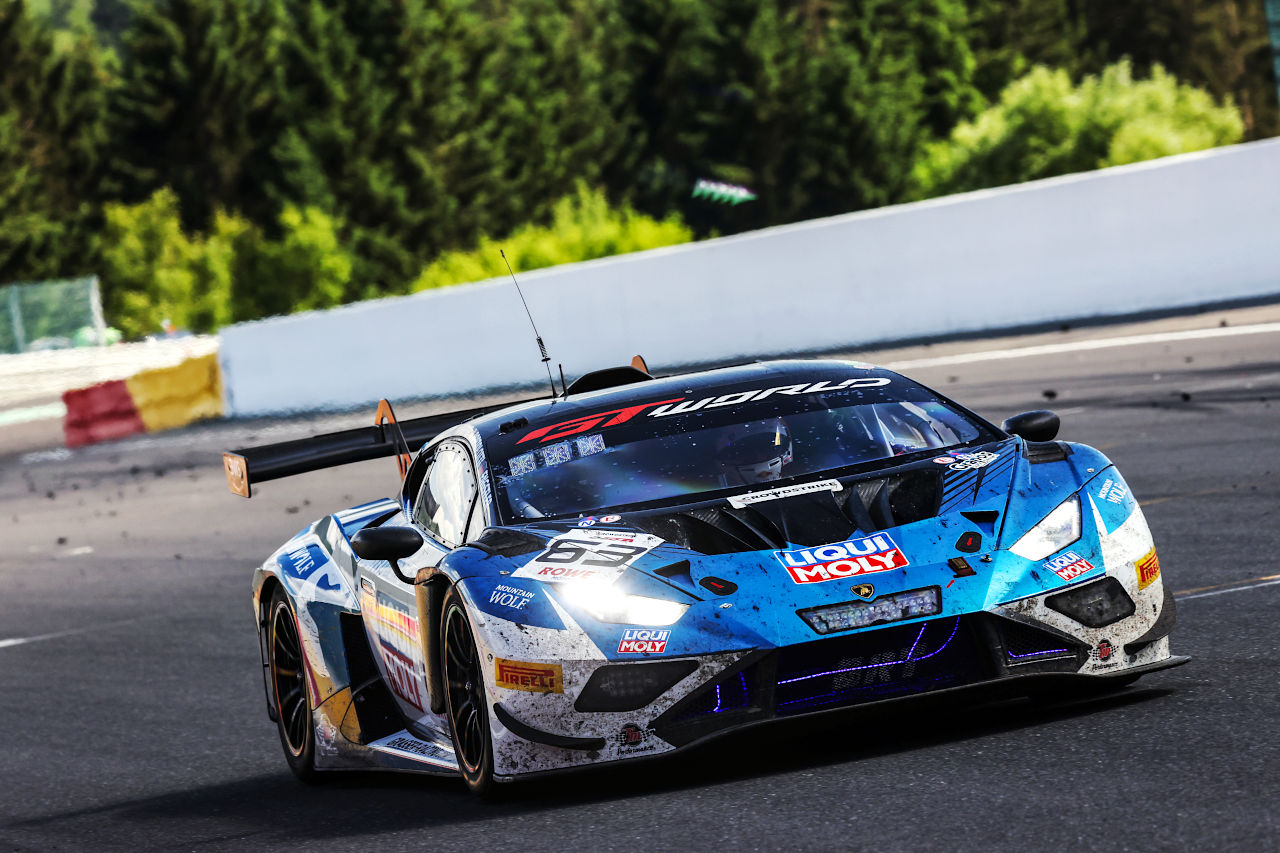 ランボルギーニがスパ24時間初優勝を達成。中山雄一＆小高一斗組完走も、グッドスマイルAMGはトラブルに泣く