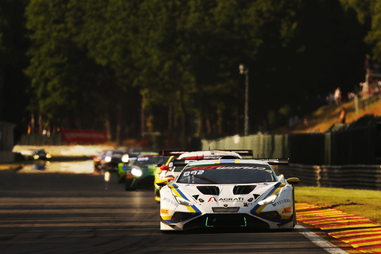 苦節11年、ランボルギーニが待望の初優勝。「スパ24時間には呪いのようなものがあった」とジョーダン・ペッパー