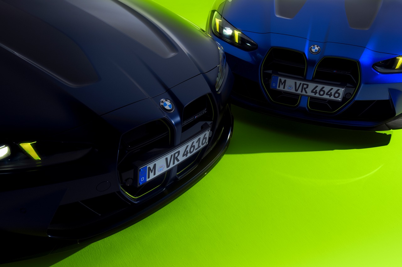 BMW、バレンティーノ・ロッシとのコラボモデル『M4 CS VR46』を導入。各色1台ずつの国内限定2台