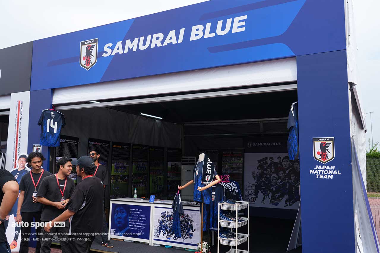 マレーシア・セパンに日本語看板やJDMカスタムカーがズラリ。スーパーGT第3戦で『日本祭り』が盛り上がる