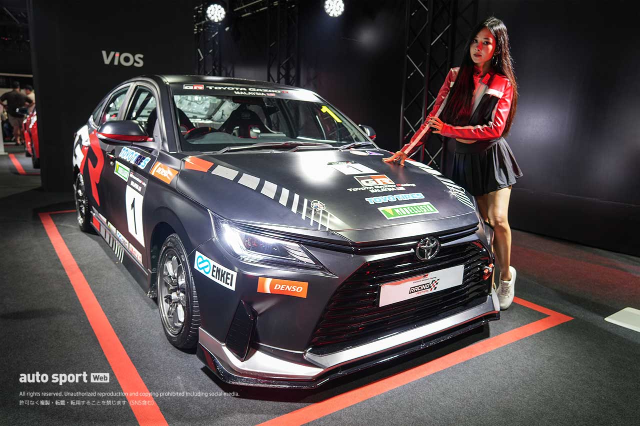 マレーシア・セパンに日本語看板やJDMカスタムカーがズラリ。スーパーGT第3戦で『日本祭り』が盛り上がる